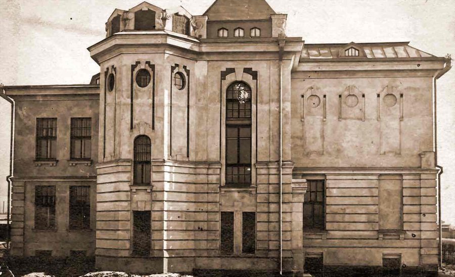 Училище памяти Отечественной войны 1812 года в Благовещенске на архивном снимке