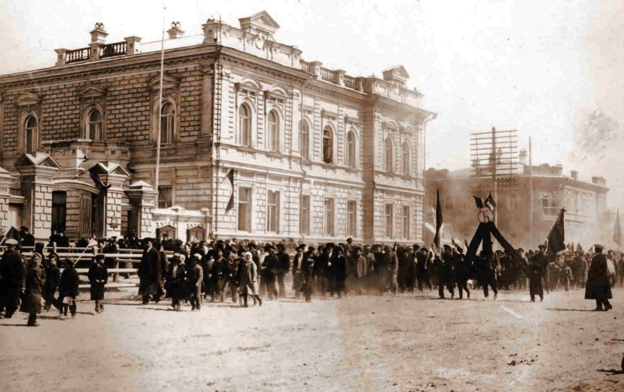 Дом купца Глеба Ларина в Благовещенске, снимок февраля 1917 года